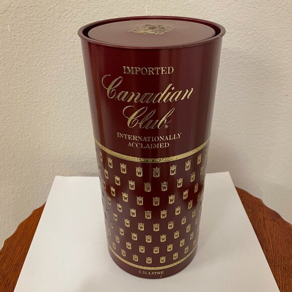 Canadian Club Vintage Imported Whiskey Large Collector’s Tin 1.75 Litre - Picture 3 of 14